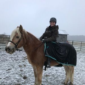 Meet your Posher, Andrea